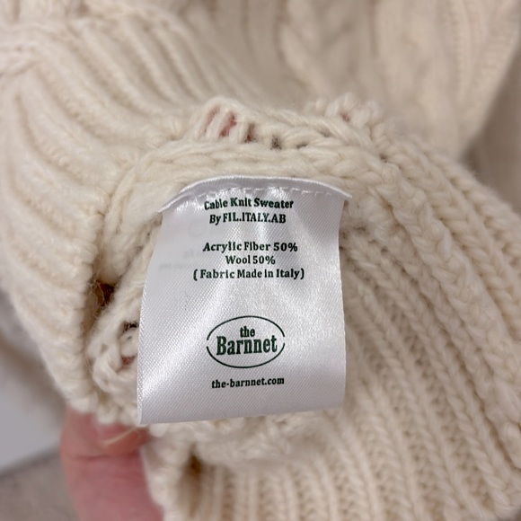 NEW ITALY WOOL CABLE KNIT  SWEATER (S) - Picture 5 of 10